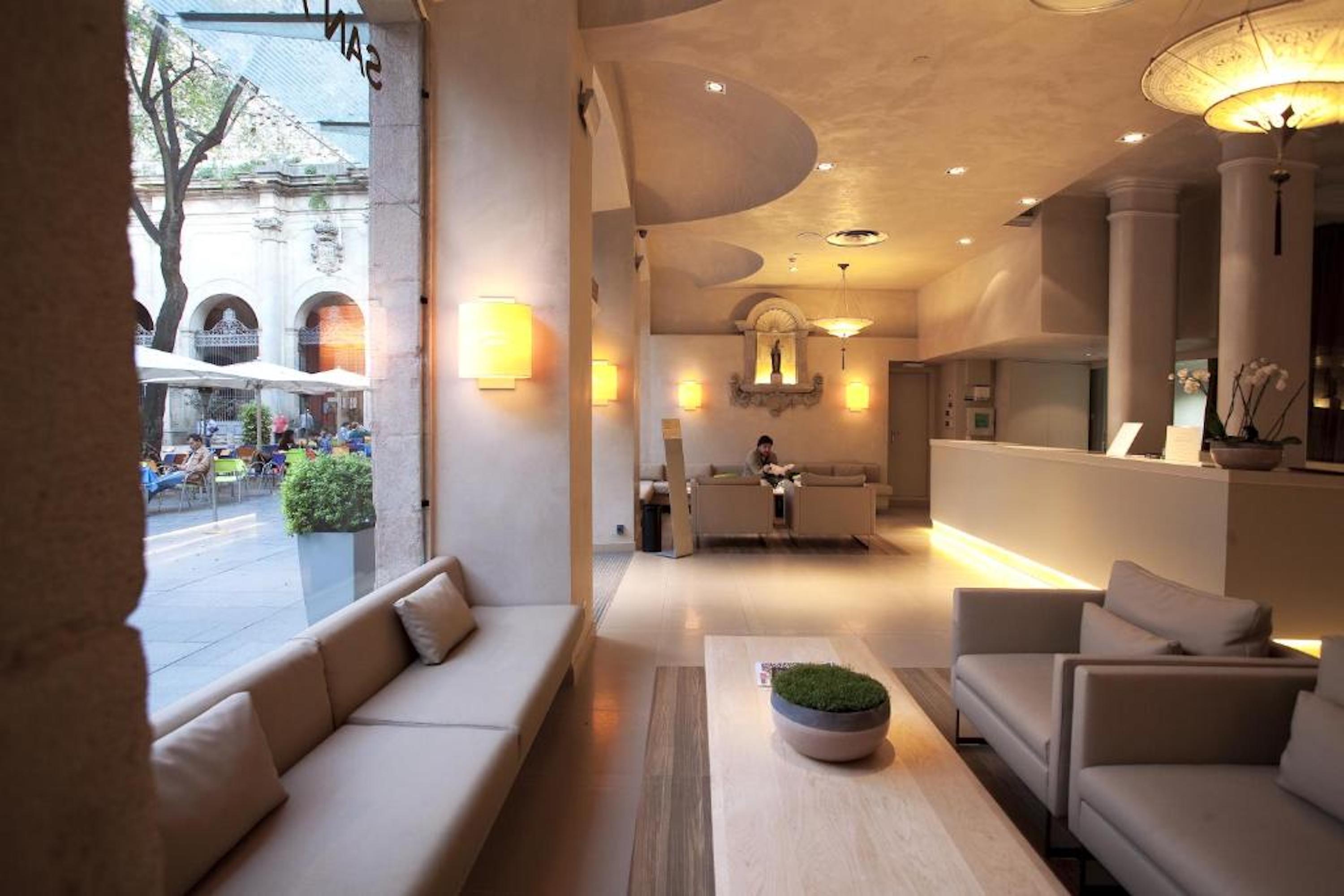 Hotel Sant Agusti Barcelona Exterior photo